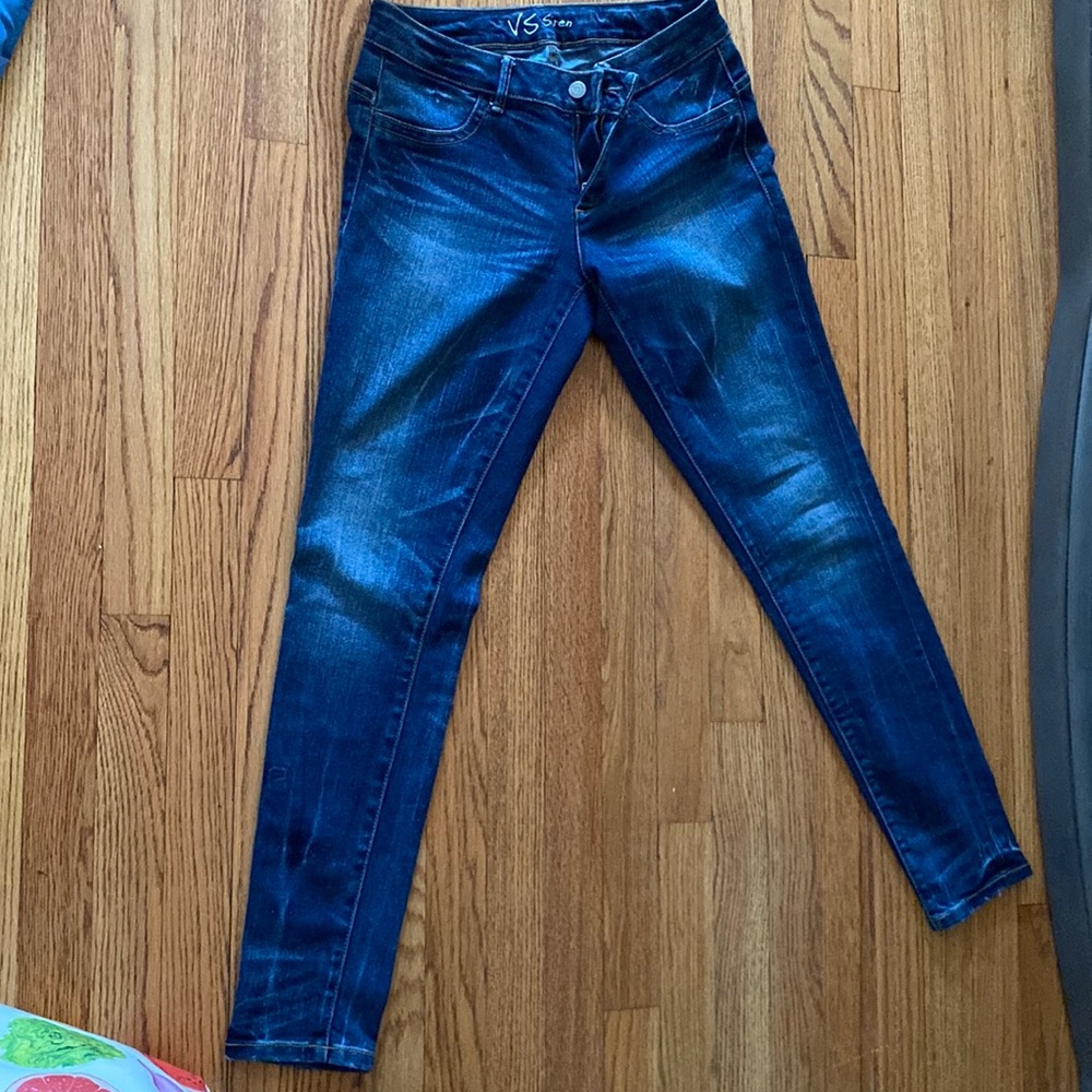 Vs siren jeans